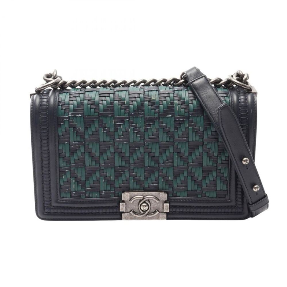 Chanel Boy Chanel Leather Shoulder Bag